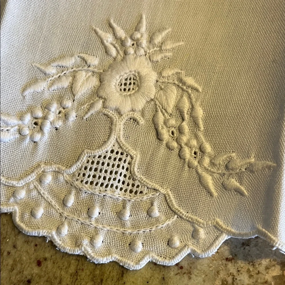 Embroidered White Linen Hand Towels set of two NWOT
